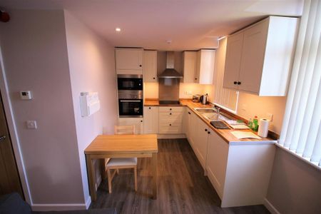 1 bedroom private hall to rent - Photo 4