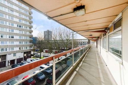 Burritt Road, Kingston, KT1 - Photo 2