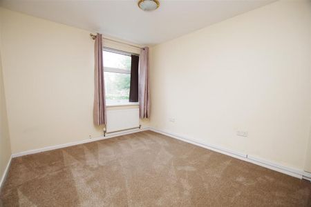 2 bedroom maisonette to rent - Photo 5