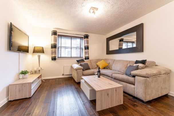 2 bed apartment to rent in New Road, Solihull, B91 - Photo 1