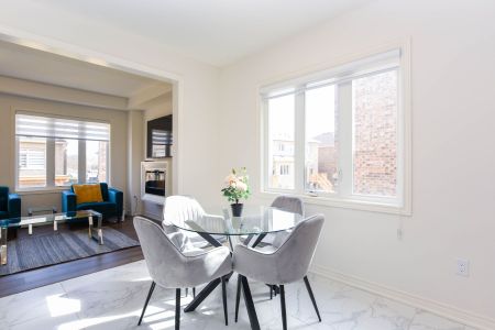 For Lease - 38 Silver Meadow Gardens, Hamilton, Ontario - Photo 5