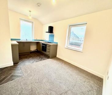 3 bedroom apartment to rent - Photo 3