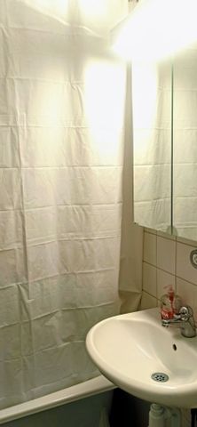 Skattegårdsvägen, Vällingby - Photo 2