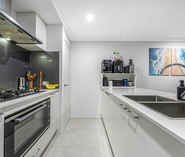 WELL LOCATED HOME - Photo 6