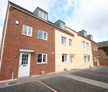 3 bedroom House To Let - Photo 2