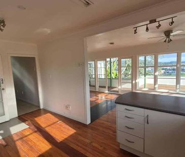 3 bed home - Photo 4