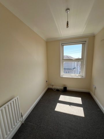 3 Bed Maisonette, Bear Road, BN2 - Photo 5