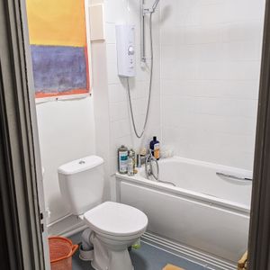 single Room Flat TO RENT IN SW18 NO DEPOSIT - Photo 3