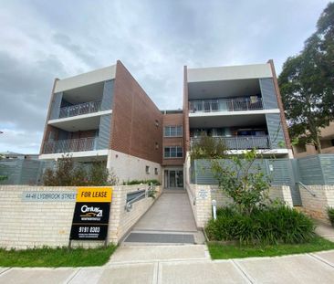 Near New 1 Bedroom Apartment with Lift Access - Photo 4