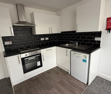 1 bedroom flat to rent - Photo 5