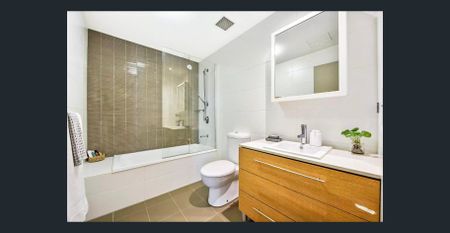 Stunning 2 Bedroom Apartment with Study - Photo 5