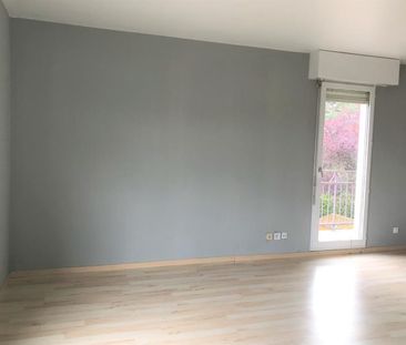 Location Appartement 1 pièce 44m² - Photo 2