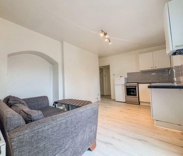 1 bedroom flat to rent - Photo 6