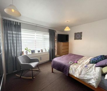 2 bedroom semi-detached house to rent - Photo 6