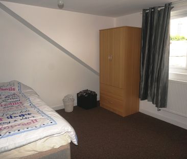 Moira Street, Adamsdown - Photo 4