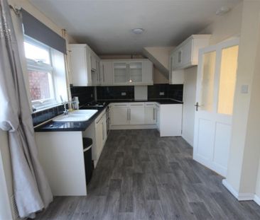 Hutone Place, King Oswy, Hartlepool - Photo 2
