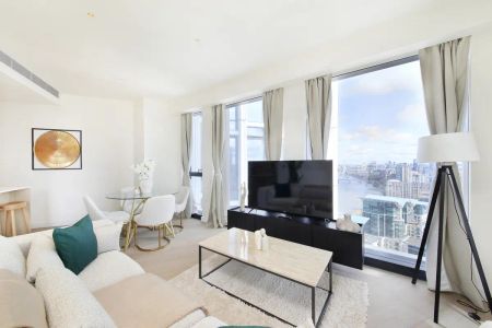 2 bedroom flat in London - Photo 3