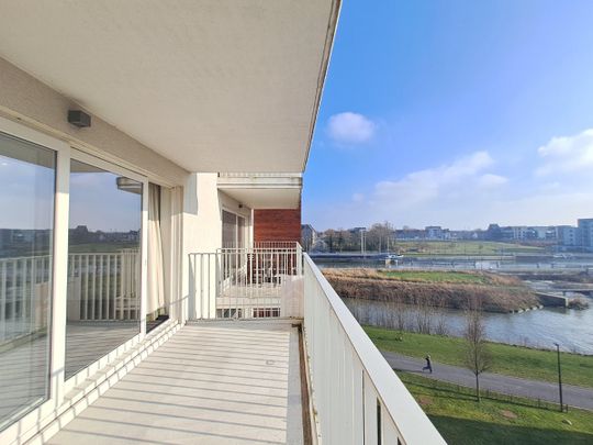 Ruim appartement te huur in Harelbeke met zicht op de Leie! - Photo 1