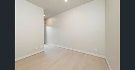 Ground-Floor Elegance with Private Courtyard in the Heart of Box Hill - Photo 3