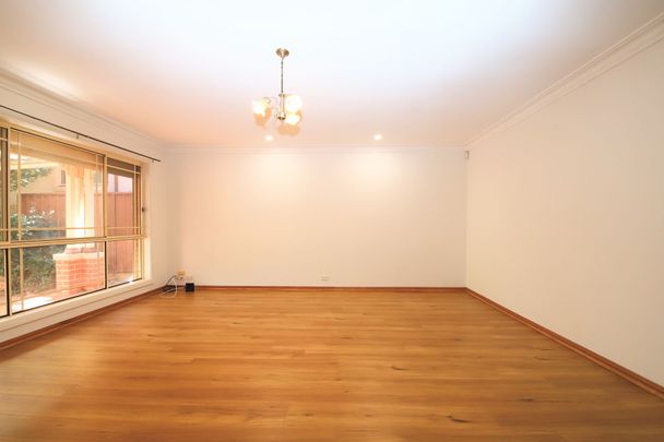 Spacious Three Bedroom Duplex - Photo 1