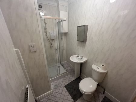 Wood Road, Treforest - Photo 5