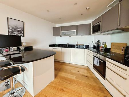 2 bedroom apartment to rent - Photo 5
