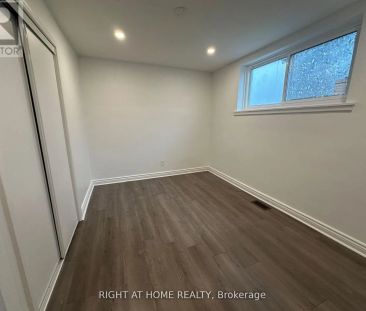 606 LANSDOWNE DRIVE - Photo 1