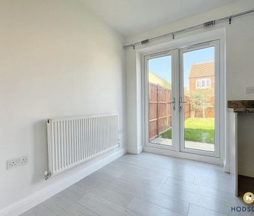 2 bedroom end of terrace house to rent - Photo 2