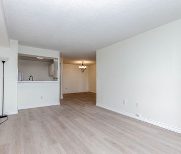 For Lease - 12 Laurelcrest Street Unit# 804, Brampton, Ontario - Photo 3