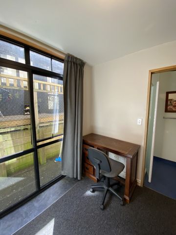 Room 4/63A Queen Street, Dunedin North, Dunedin City - Photo 3