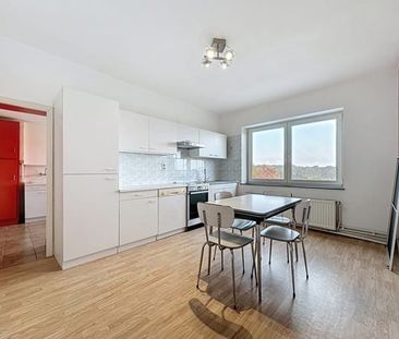 Appartement te huur - Photo 1