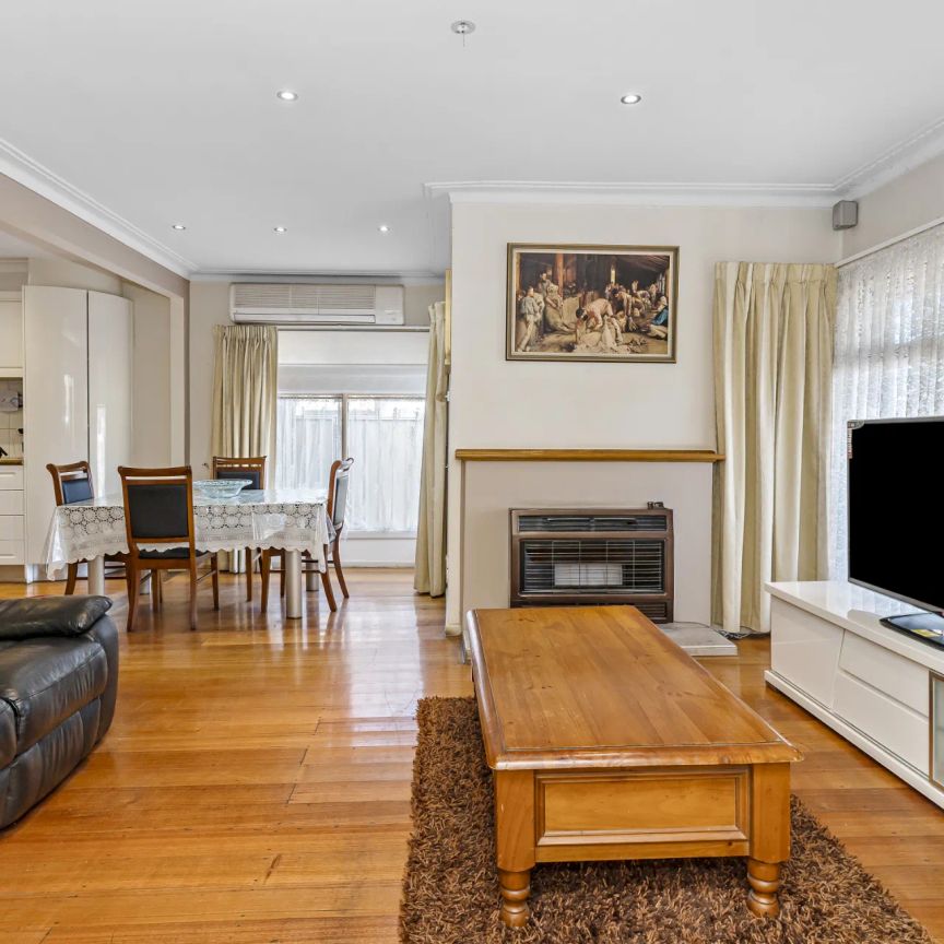 124 Second Avenue, Altona North. - Photo 1