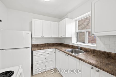 For Lease - 69 Old Mill Terrace Unit# 18, Toronto, Ontario - Photo 3