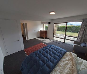 Frankton home with lake views - Photo 6