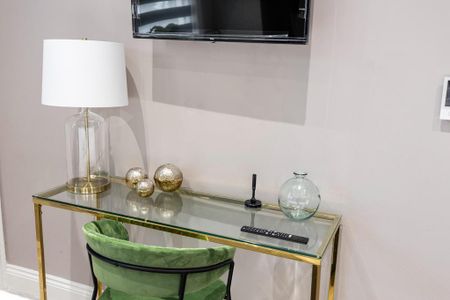 1 bedroom serviced apartment to rent - Photo 2