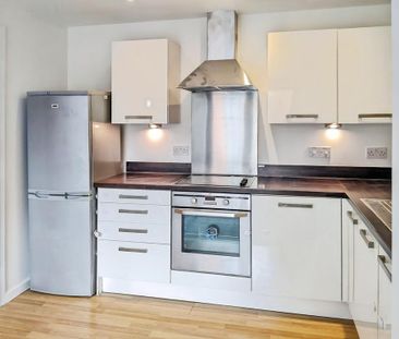 2 bedroom apartment to rent - Photo 4