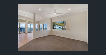 Absolute Beachfront Dual-Living Home! - Photo 2