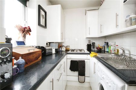 Dagnall Park, London, SE25 5EG - Photo 3