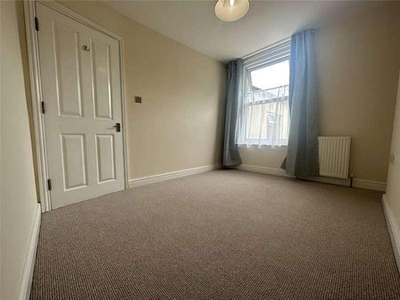 Roseland Crescent, Exeter, Devon, EX1 - Photo 2