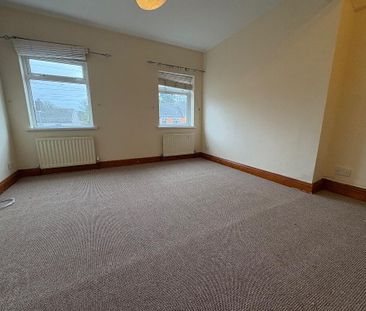 110 Downshire Road, Holywood, BT18 9LY - Photo 5