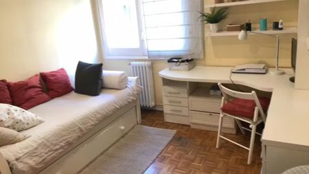 Carrer de Muntaner, Barcelona, Catalonia 08021 - Photo 4