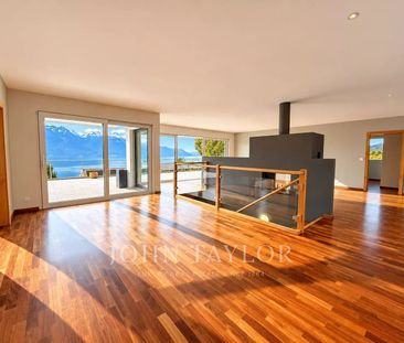 Detached villa in a peaceful setting with panoramic lake view - Photo 1