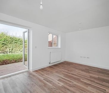 3 bedroom semi-detached house to rent - Photo 1