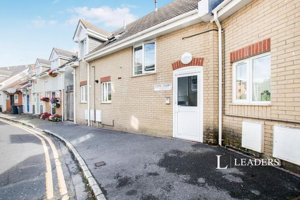 2 bedroom flat to rent - Photo 1