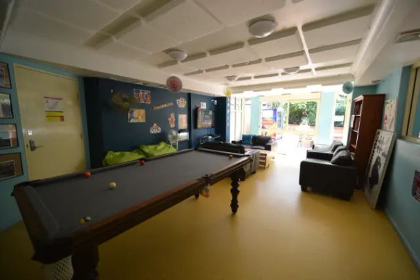 3 Bed Apartment - Photo 1