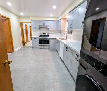 For Lease - 81 Purpledusk Trail, Toronto, Ontario - Photo 5