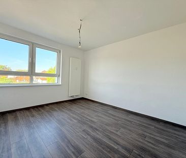 Schicke und renovierte 3-Zimmer-Wohnung in zentraler Lage mit Außen... - Photo 3
