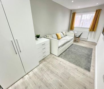 1 bedroom house of multiple occupation to rent - Photo 4