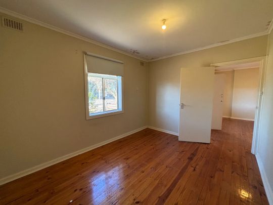 To register & apply for this property, please use this link: https://snug. com - Photo 1