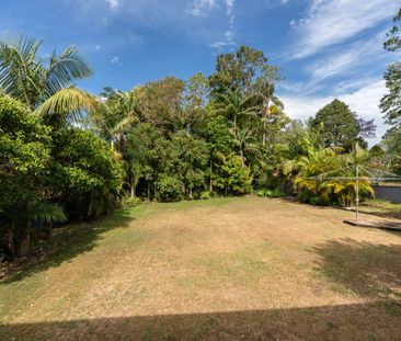 Spacious Family Home in a Convenient Location - Photo 5